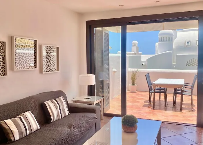 شقة Chic Feel - Oceanfront, Heated Pool أذيخي