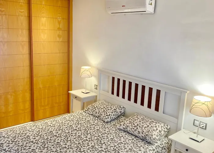 Chic Feel - Oceanfront, Heated Pool شقة أذيخي