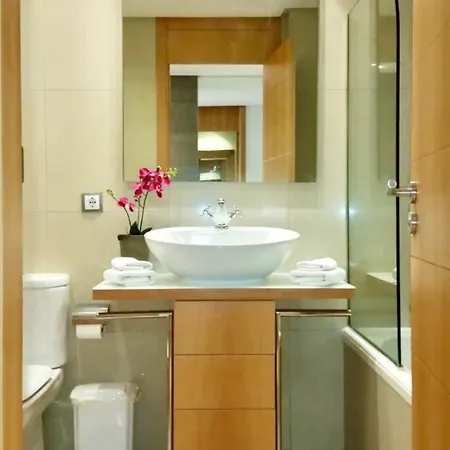 דירה Chic Feel - Oceanfront, Heated Pool *